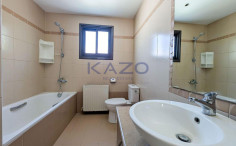 Three-bedroom semi-detached house in Pera chorio, Nicosia 