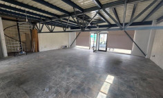 Commercial to rent in Strovolos