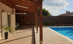 Three bedroom detached house with private pool for rent in Souni-Zanakia 