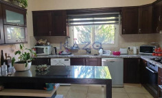 Three bedroom detached house with private pool for rent in Souni-Zanakia 