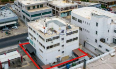Large commercial building for sale in Polemidia 