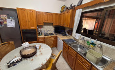 Furnished 3 bedroom upper level apartment for rent in Agios Ioannis 