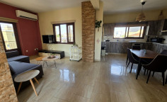 2 bedroom apartment to rent in Deryneia