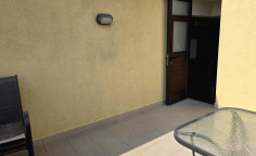 2 bedroom apartment to rent in Deryneia