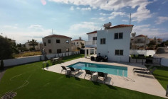 3 bedrooms house to rent in Agia Thekla