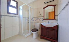 Detached two-storey house in Ineia, Paphos 