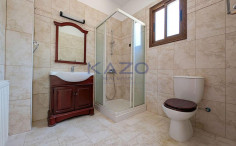 Detached two-storey house in Ineia, Paphos 