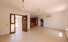 Detached two-storey house in Ineia, Paphos 