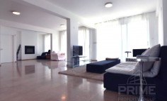 6 bedroom penthouse with swimming pool for sale in Agios Tychonas