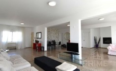 6 bedroom penthouse with swimming pool for sale in Agios Tychonas