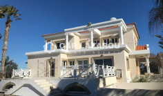 3 bedrooms house with swimming pool for sale in Perivolia