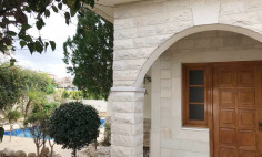 LUXURY VILLA IN PEYIA 