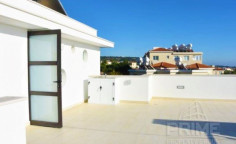 Spacious 4 bedroom villa with swimming pool for sale in Tala