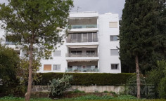 4 bedroom furnished apartment for sale in Amathus area