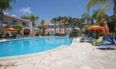 2 bedroom furnished maisonette with swimming pool for sale in Kato Paphos