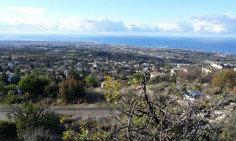 Spacious land for sale in Tala, Paphos