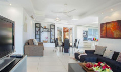 4 bedroom villa with swimming pool for sale in Poli Crysochous