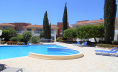 Luxury 2 bedroom maisonette with swimming pool for sale in Anarita