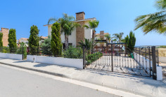 Spacious 4 bedroom house with swimming pool for sale in Agia Thekla