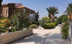 Large 4 bedroom villa for sale in Perivolia