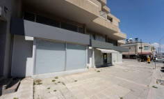 Luxury shop for sale in Lakatamia