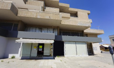 Luxury shop for sale in Lakatamia