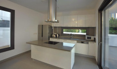 5 bedroom house with swimming pool for sale in Livadia