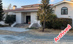 4 bedroom furnished house with swimming pool for sale in Alethriko