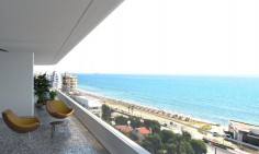 Large 2 bed apartment for sale in Mackenzie Beach