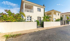 Large 3 bedroom furnished house with swimming pool for sale in Ayia Napa