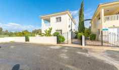 Large 3 bedroom furnished house with swimming pool for sale in Ayia Napa
