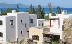 Luxury 4 bed house with swimming pool for sale in Peyia