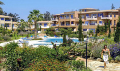2 bedroom villa with swimming pool for sale in Kato Paphos