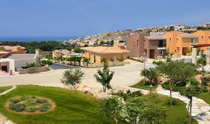 Spacious 3 bedrooms villa with swimming pool for sale in Chloraka