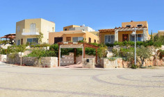 Spacious 3 bedrooms villa with swimming pool for sale in Chloraka