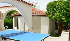 Spacious 3 bedroom villa for sale in Coral Bay