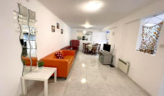 4 bedroom furnished bungalow with swimming pool to rent in Peyia