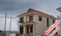 Four bedrooms detached house with a swimming pool at Dhekelia road and walking distance from the beach