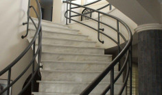 Luxury 5 bedroom house with swimming pool for sale in Universal