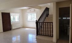 4 bedroom unfurnished house for sale in Makedonitissa