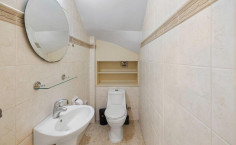5 bedroom furnished house with swimming pool for sale in Germasogeia