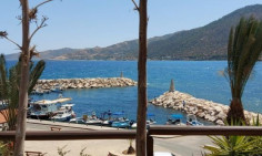 Beautiful 4 bedroom house with swimming pool for sale in Pomos