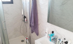 Fully renovated 4 bedroom apartment with sea view - Mackenzie, Larnaca 