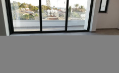 3 bedroom apartment with mountain and sea views 300m from the beach in Dekelia road 