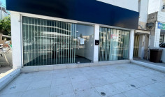 Office 60 m2 to rent in Mesa Geitonia