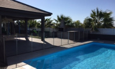 4 bedroom furnished house with swimming pool for sale in Ypsonas