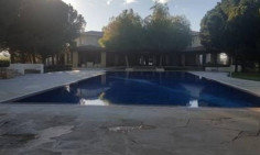 7 bedroom house with swimming pool for sale in Lakatamia