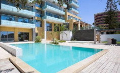 Spacious 4 bedroom apartment with swimming pool for sale in Agios Tychonas