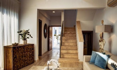 6 bedroom house with swimming pool for sale in Mazotos