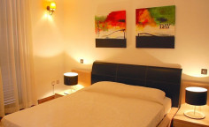 Spacious 3 bedroom furnished house with swimming pool for sale in Aphrodite Hills
